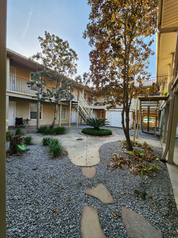 Foto del edificio - 4800 Pontchartrain Dr