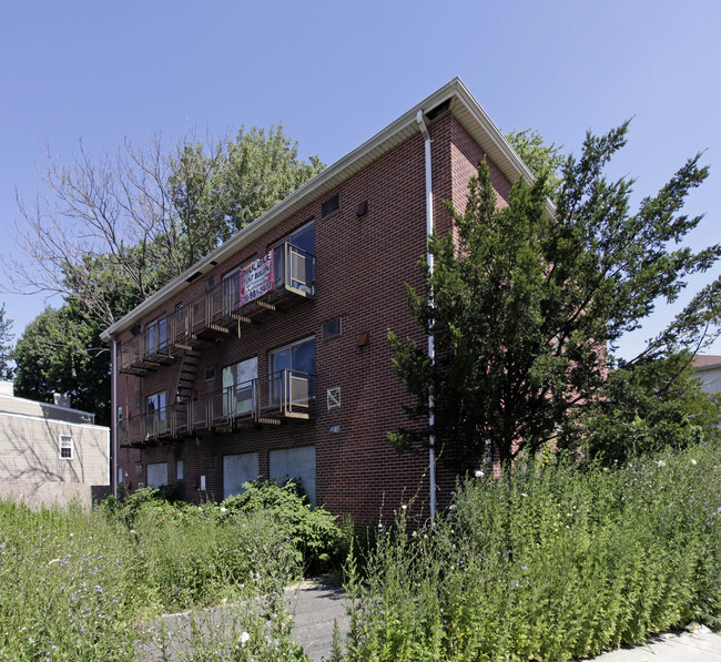 Foto del edificio - 411 Vanderbilt Ave