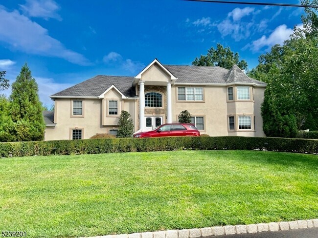 Building Photo - 101 Thomas Dr
