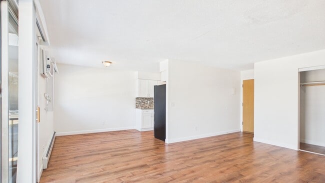 Building Photo - 10213 W 34th St