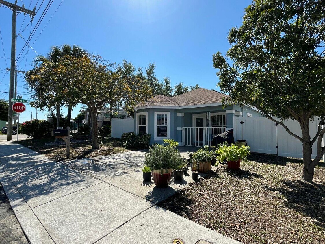 Foto principal - 1006 22nd St