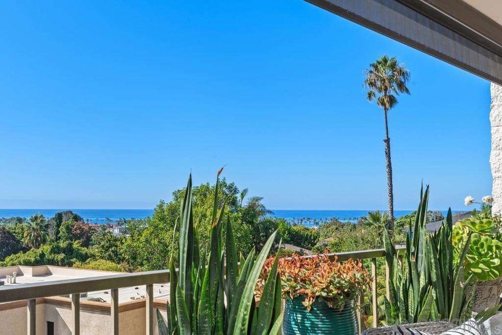 Primary Photo - 2500 Torrey Pines Rd