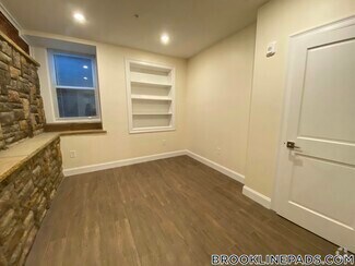 Building Photo - 1616 Beacon St