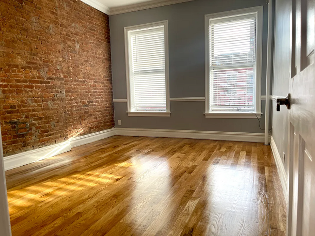 Foto del edificio - 303 E 104th St