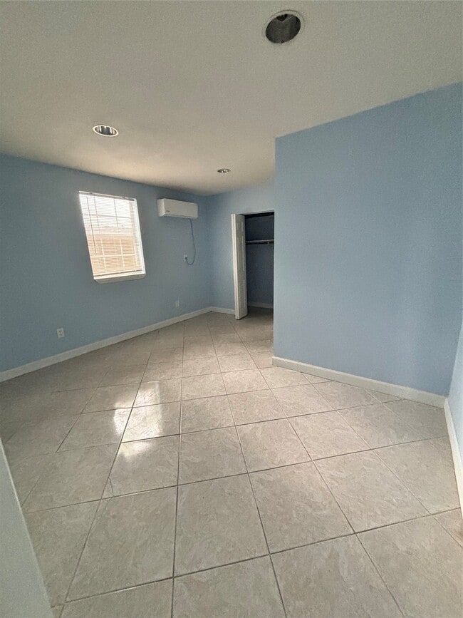Foto del edificio - 7301 Avenue K