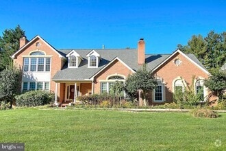 Building Photo - 9710 Middleton Ridge Rd