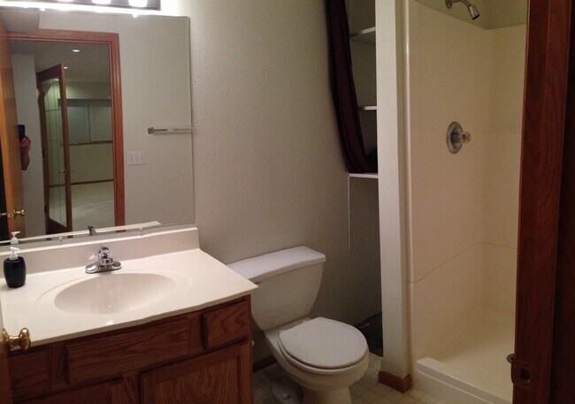 Building Photo - 1543 McKinley Pl
