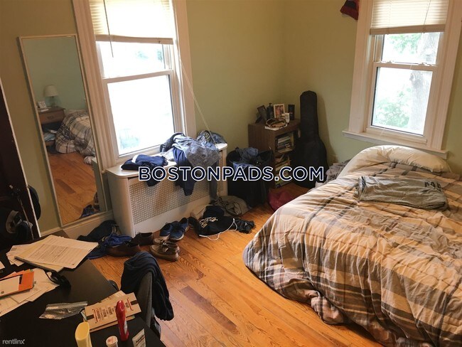 Foto del edificio - 369 Savin Hill Ave