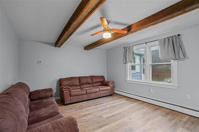 Foto del edificio - 310 Old Mill Ln