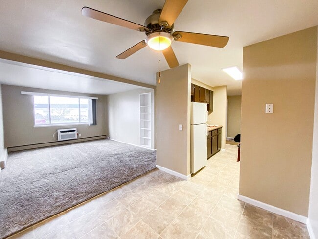 Building Photo - Southview Apartments