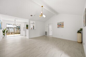 Building Photo - 7310 Londres Dr