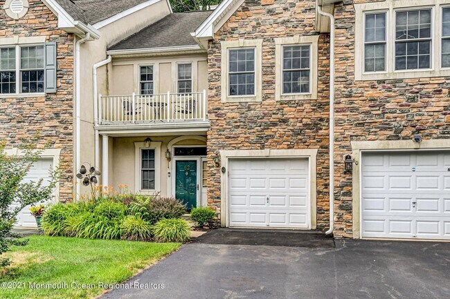 Building Photo - 62 Amber Dr