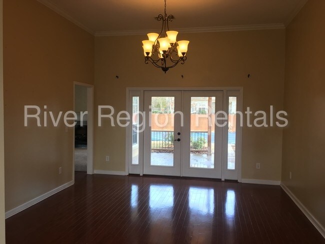 Foto del edificio - 1661 Worthing Rd