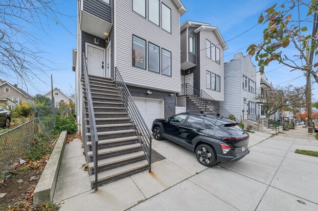 Photo - 183 Gates Ave House