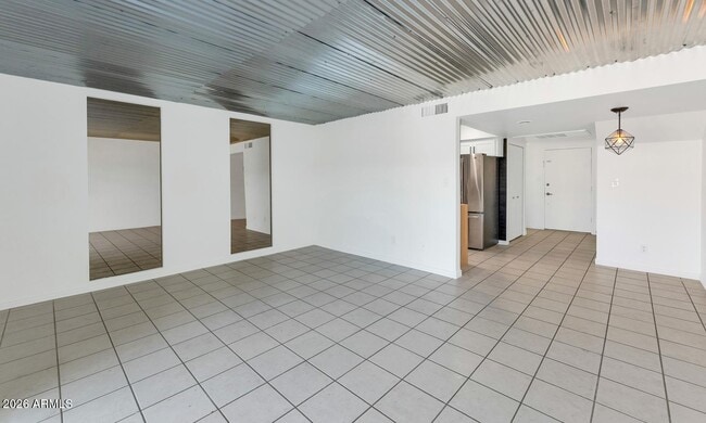 Building Photo - 6030 N 15th St