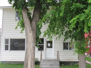 217 Central Ave S