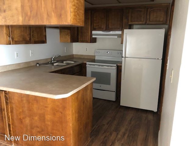 Building Photo - 2 br, 1 bath House - 1525 Douglas Avenue #B