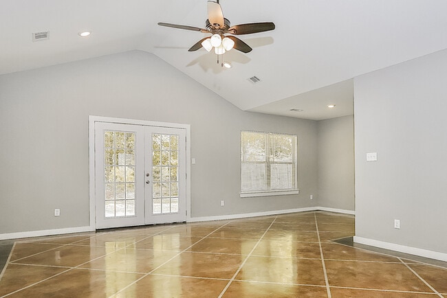 Foto del edificio - 225 Iris St