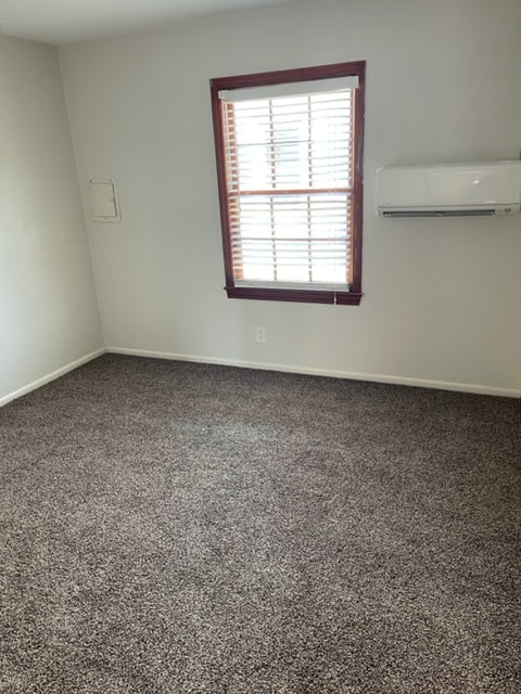 Building Photo - 161 D View Ave