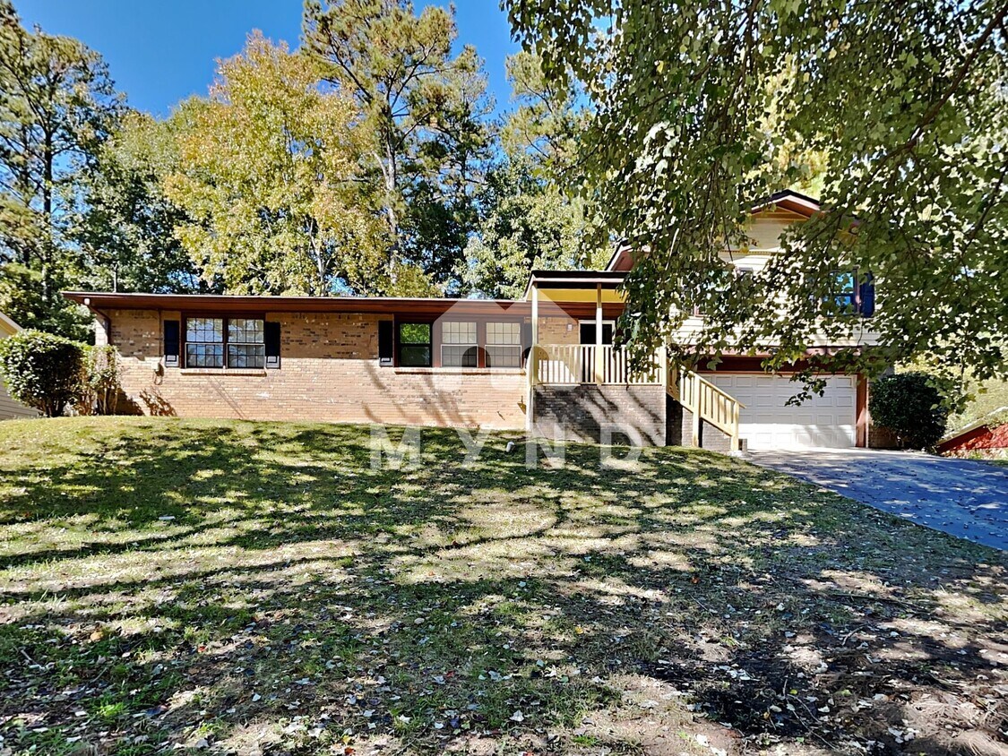 2050 Sandgate Cir SW House Rental in Atlanta, GA