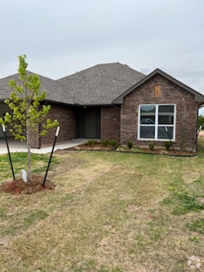 Building Photo - 16305 Romeo Dr
