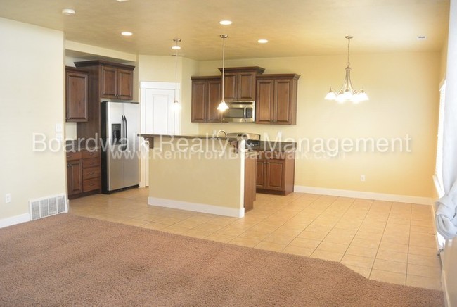 Building Photo - 1091 E Quarry Park Dr