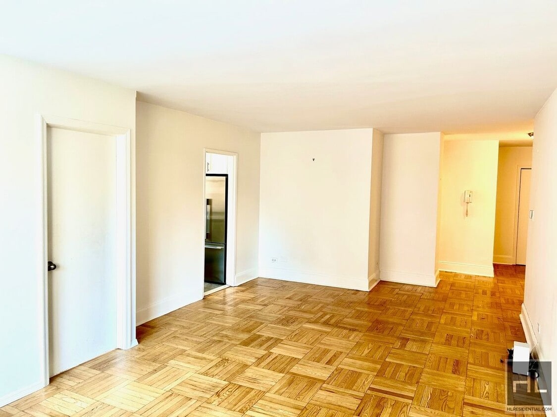 Foto principal - East 79th Street