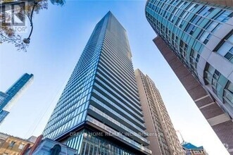 Building Photo - 15-2915 Grenville St
