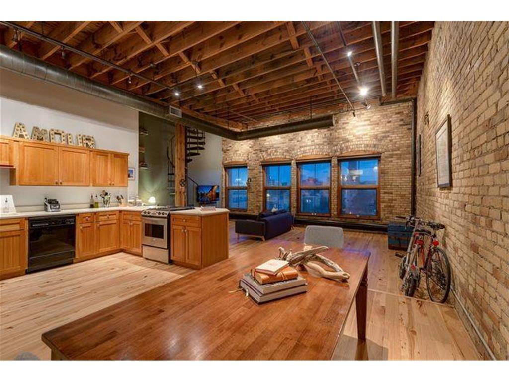 Foto principal - 702 N 1st St