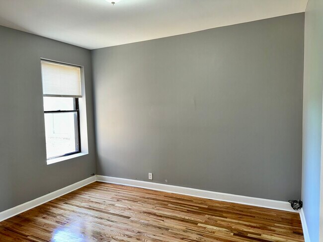 Foto del edificio - 4949 S Calumet Ave