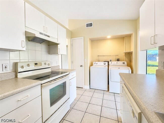 Foto del edificio - 4133 SW 7th Pl