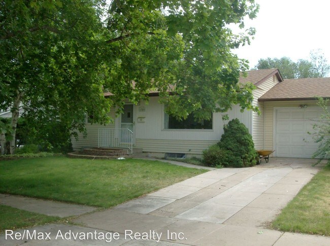 Building Photo - 1309 Bennett Ave