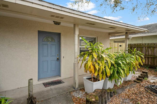 Building Photo - 1423 Aries Ln