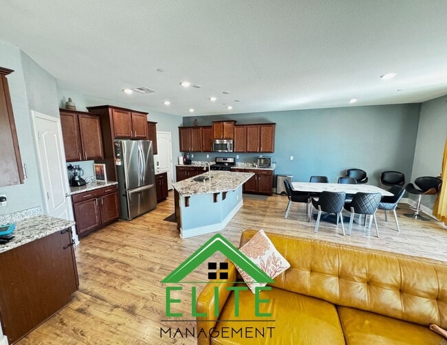 Building Photo - Welcome to this Immaculately Maintained Re...