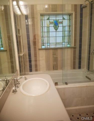 Building Photo - 609 S Orange St