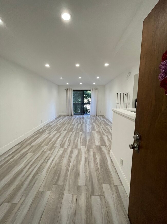 Building Photo - 22100 Burbank Blvd
