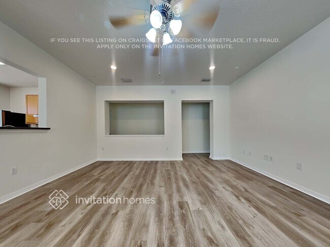 Building Photo - 10614 Bamboo Rod Cir