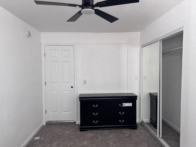 Foto principal - 2445 Town Cir