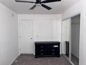 Building Photo - 2445 Town Cir