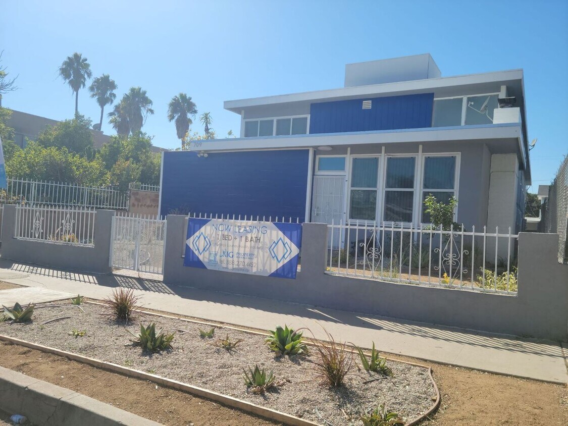 Foto principal - 709 S Flower St