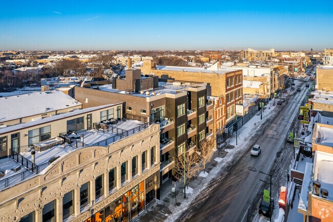 Aerial Photo - 3030 N Lincoln Ave