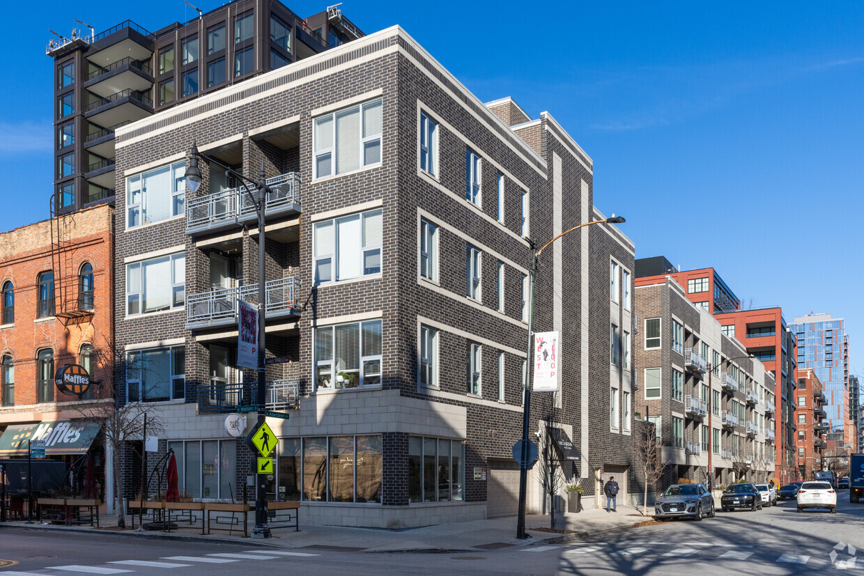 Primary Photo - The Aberdeen West Loop Luxury Apartments