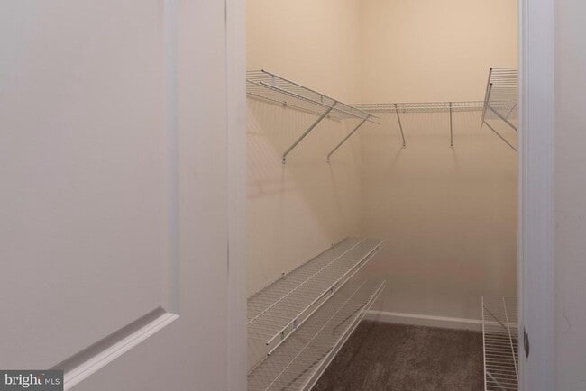 Foto del edificio - 14337 Potomac Heights Ln