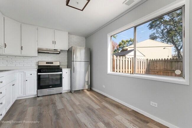 Building Photo - 938 Miller Ave