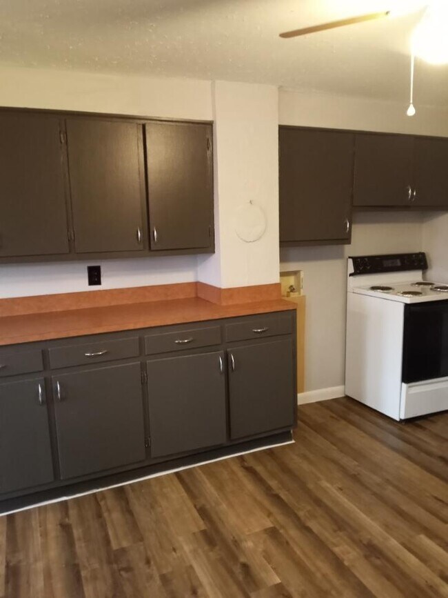 120 Alvin Bullen Rd, Wartburg, TN 37887 House Rental in Wartburg, TN