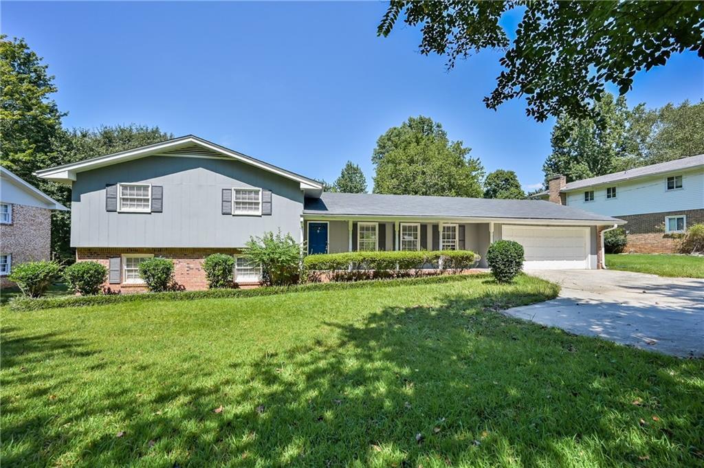 Foto principal - 5130 Happy Hollow Rd
