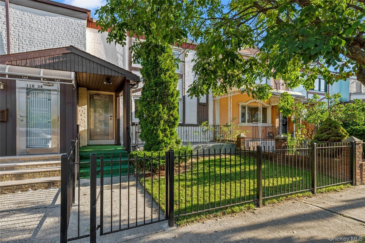 Foto principal - 110-32 63rd Rd