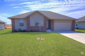 Building Photo - 5592 W Longleaf Dr