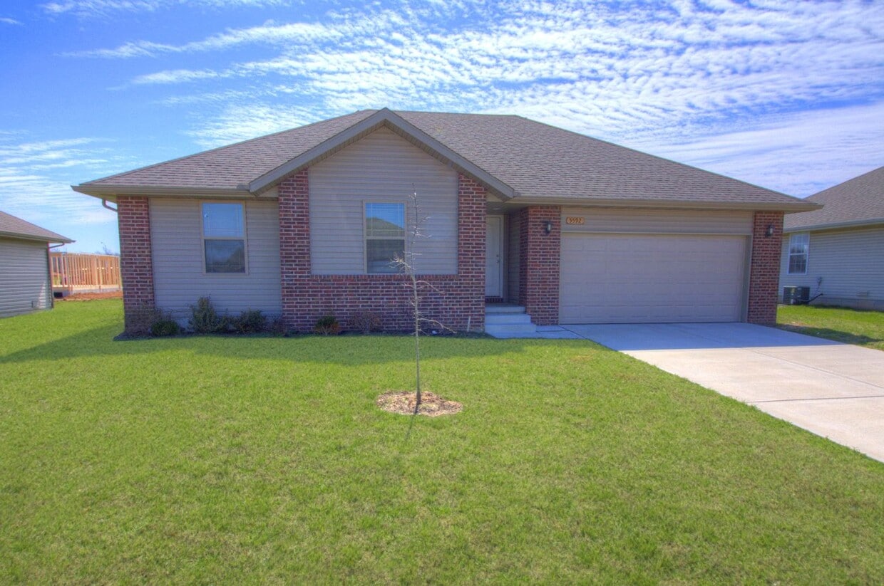 Primary Photo - 3 Bedroom 2 Bathroom Home