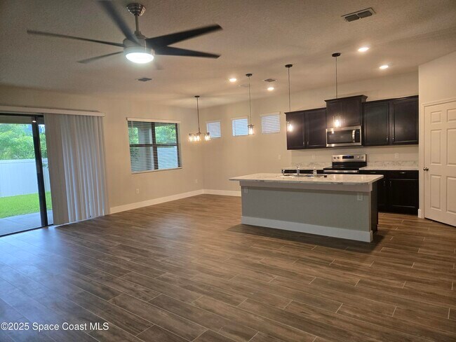 Building Photo - 4484 Magenta Isles Dr